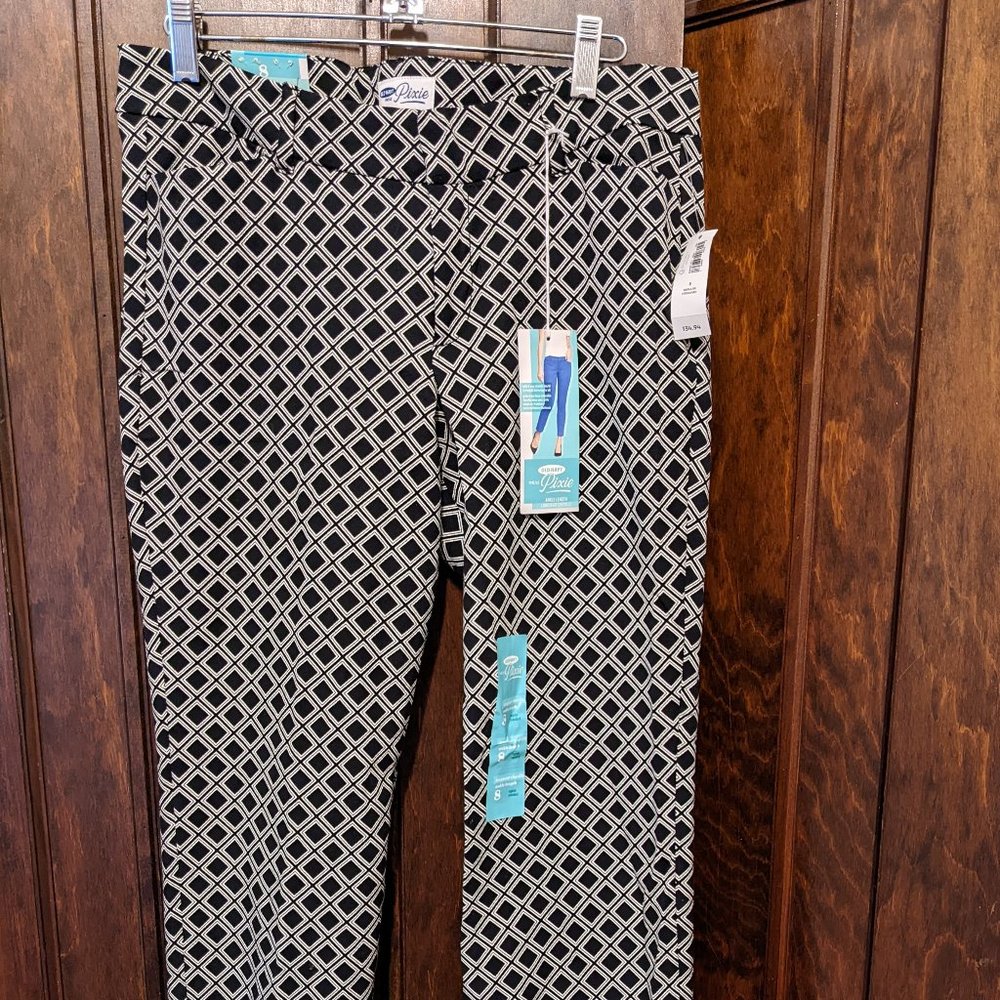 Black Old Navy Pixie Pant